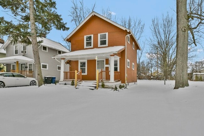 1728 Hillview Rd in Cleveland, OH - Building Photo - Building Photo