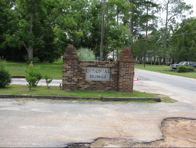 Colonial Homes Apartments in Blackshear, GA - Building Photo - Other