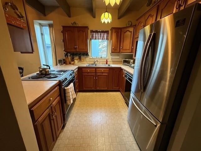 18 Gardner Bay Rd in Sunapee, NH - Building Photo - Building Photo