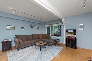 3223 N Kenmore Ave in Chicago, IL - Building Photo