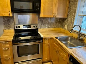 524X Patrick Henry Dr in Baltimore, MD - Building Photo