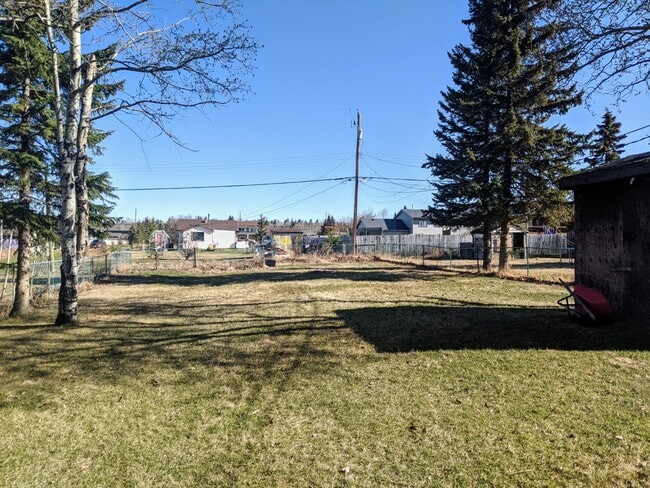 1616-1102 102 Ave in Dawson Creek, BC - Building Photo - Building Photo