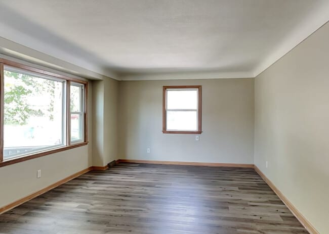 452 N Alexander St in San Fernando, CA - Building Photo - Building Photo