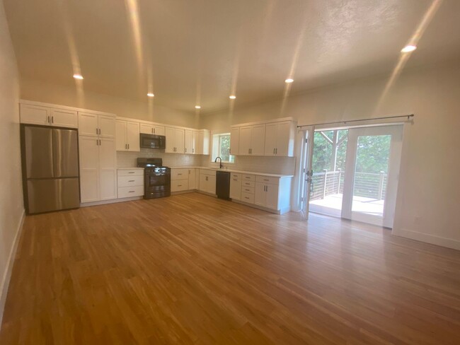 property at 16648 N Columbus St