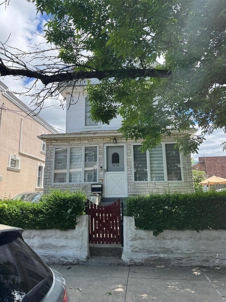 property at 70-33 72nd Pl