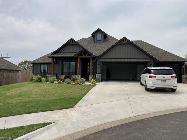 property at 2817 Marissa Ct