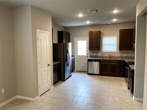 20044 Tuft Canyon Ct in Porter, TX - Foto de edificio - Building Photo