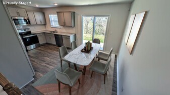 34 Virginia Commons Dr in Arden, NC - Building Photo