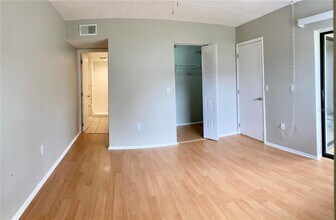 211 Meadow Ln in Oldsmar, FL - Building Photo - Building Photo
