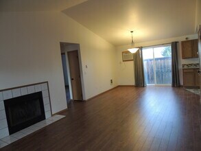 1301 W King St in Yakima, WA - Building Photo - Building Photo