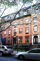 56 Pierrepont St Apartments