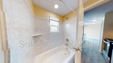 2411 E St Vrain St in Colorado Springs, CO - Foto de edificio - Building Photo