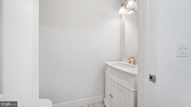 512 S 4th St in Philadelphia, PA - Building Photo - Building Photo