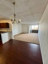 The Triad Apartments in Williamsville, NY - Foto de edificio - Building Photo