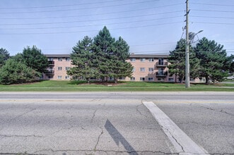 Belsyde Avenue Apartments in Fergus, ON - Building Photo - Building Photo