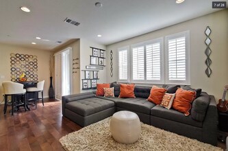 1552 McCandless Dr in Milpitas, CA - Building Photo - Building Photo