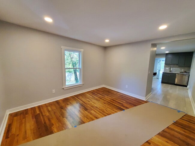 property at 1081 Main St