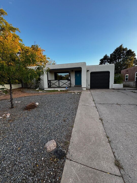2620 McEarl Ave SE in Albuquerque, NM - Building Photo