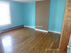 681 Parker St, Unit 2 in Boston, MA - Building Photo - Building Photo