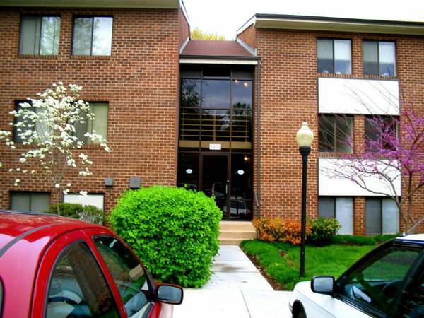 property at 1422 Northgate Sq