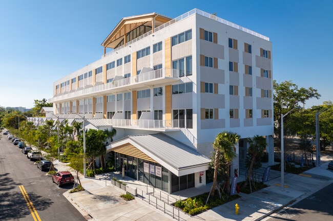 ELEMI in Miami, FL - Building Photo - Building Photo