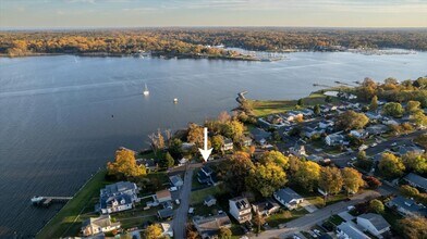 250 Glenwood Rd in Pasadena, MD - Building Photo - Building Photo