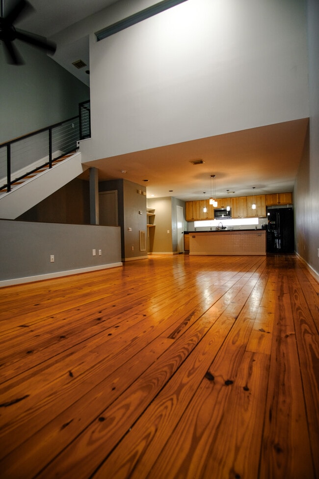 property at 918 Ruthven St