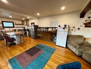 202 E 7th St in Moscow, ID - Building Photo - Building Photo