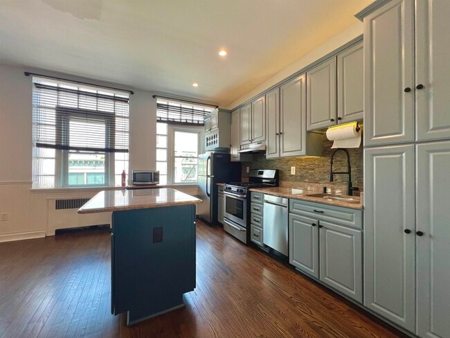 property at 1027 Washington St