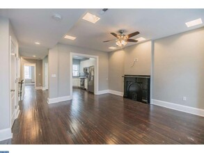 3511 Conrad St, Unit B in Philadelphia, PA - Building Photo - Building Photo