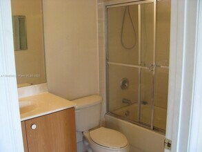 2673 SW 85th Ave in Miramar, FL - Building Photo - Building Photo