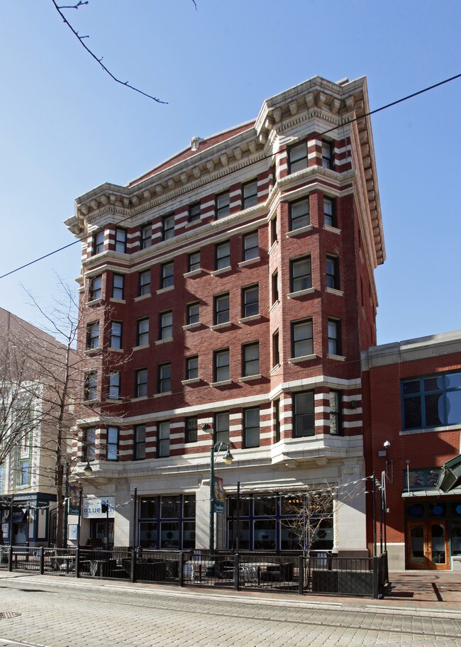 135 S Main St