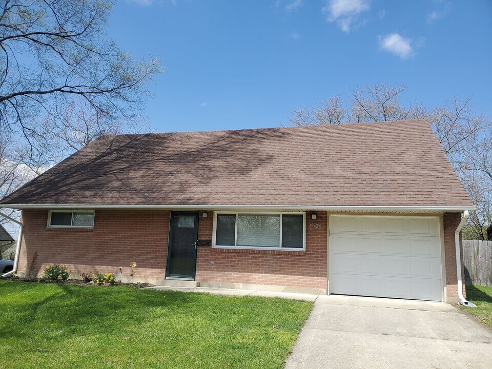 5025 Rye Dr in Dayton, OH - Building Photo