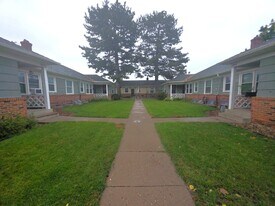 2056 Bayard Ave, Unit 1 in St. Paul, MN - Building Photo