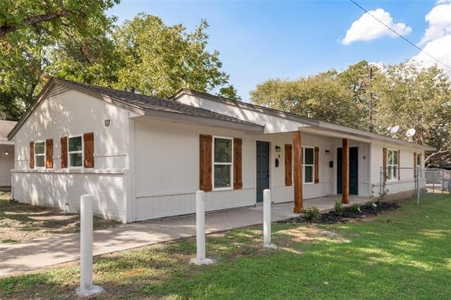 property at 117 E Sanford St