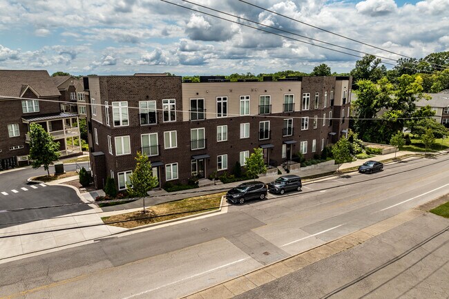 201 Porter Village Cir in Nashville, TN - Building Photo - Primary Photo