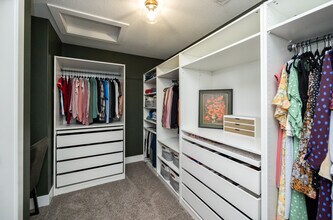 9440 Rushbrook Dr in Johnston, IA - Foto de edificio - Building Photo