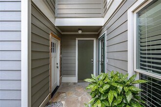 5004 Meadow Ln in Marietta, GA - Building Photo - Building Photo