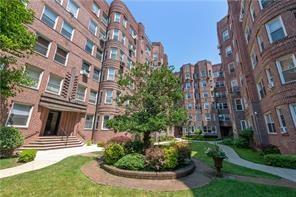8701 Shore Rd in Brooklyn, NY - Building Photo