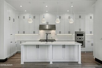 20765 Parc Forêt Dr in Reno, NV - Foto de edificio - Building Photo