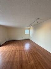 826 State St in Bangor, ME - Building Photo - Building Photo