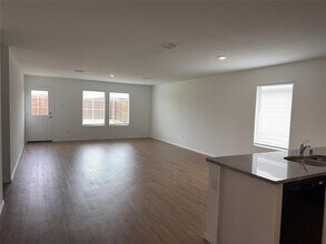 5833 Cherry Holw Wy in Princeton, TX - Building Photo - Building Photo