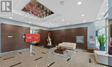 151-2151 Village Green Square in Toronto, ON - Building Photo - Building Photo