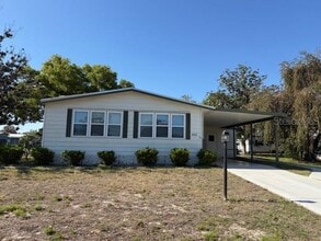 602 Jason Dr in Lady Lake, FL - Building Photo - Building Photo