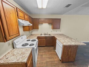 828 Mirabell Ct in Arlington, TX - Building Photo - Building Photo