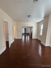 291 E North St in Buffalo, NY - Building Photo - Building Photo