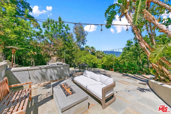 1876 Lookout Rd in Malibu, CA - Building Photo - Building Photo