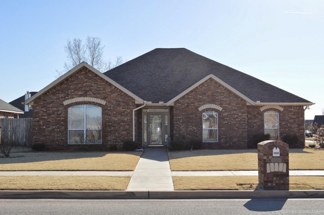 3601 NE Madison Ave in Lawton, OK - Building Photo