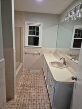 126 Perkins Ave in Waterbury, CT - Building Photo - Building Photo