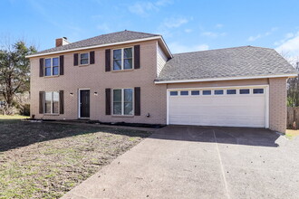 1040 Trappers Cove in Memphis, TN - Foto de edificio - Building Photo